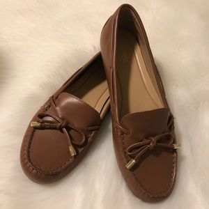 NWT Michael Kors Camel Loafers—size 9
